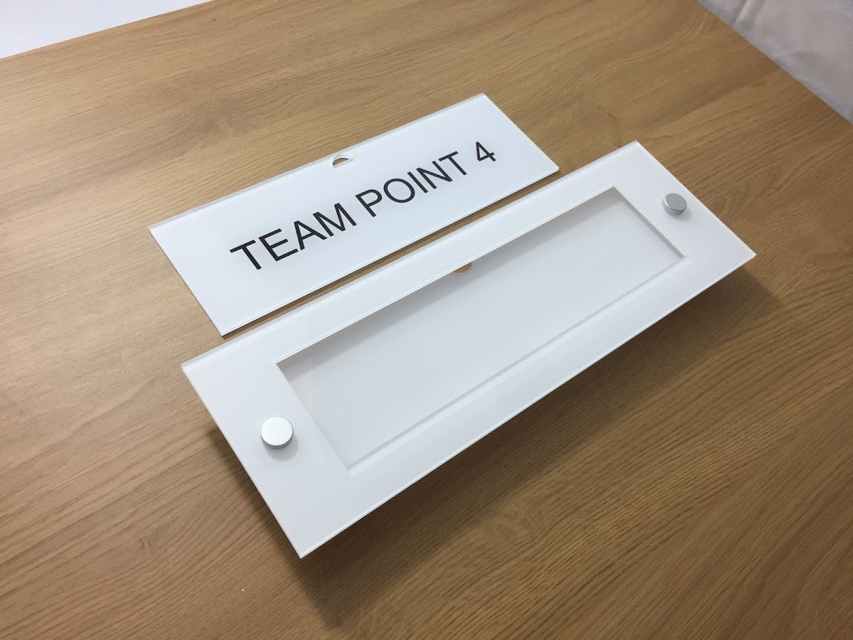 Interchangeable Perspex Signs - Image 7